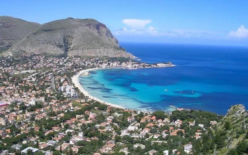 Appartamento Casa Mandorlo a Mondello Esterno foto